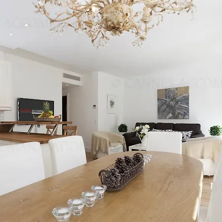 Cecilia Apartment